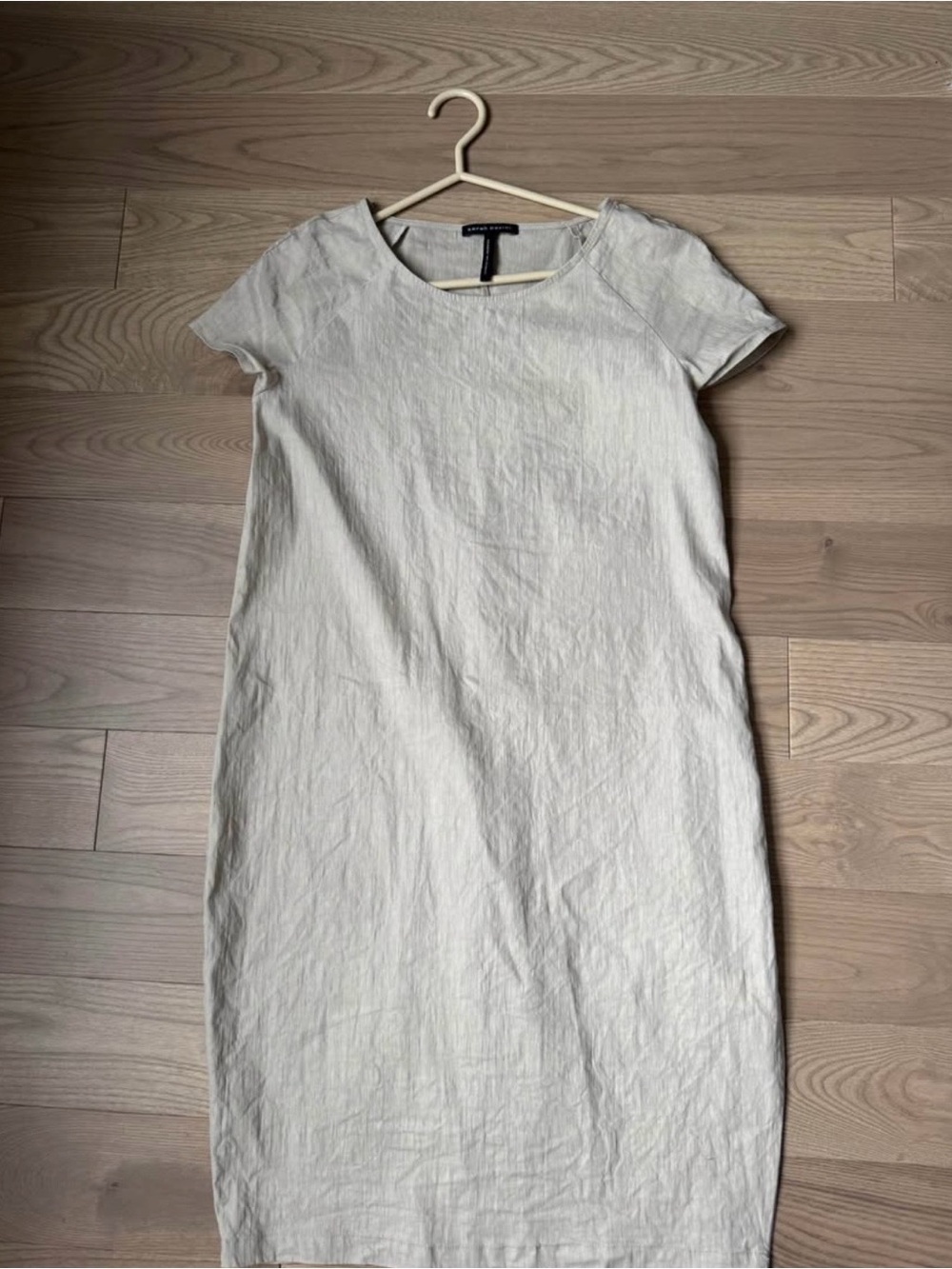 Sarah Pacini Cream Short-Sleeve Midi Shift Dress